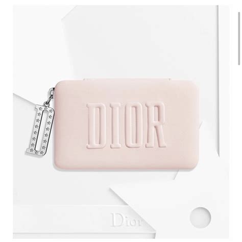 dior ポーチ ノベルティ 2020|2020年ディオールの春・夏・秋・冬に貰える公式ノベルティま .